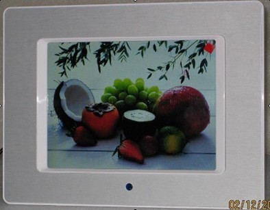 [廠家直銷(xiāo)]8英寸數(shù)碼相框,人體感應(yīng)廣告機(jī)相框_數(shù)碼相框_世界工廠網(wǎng)